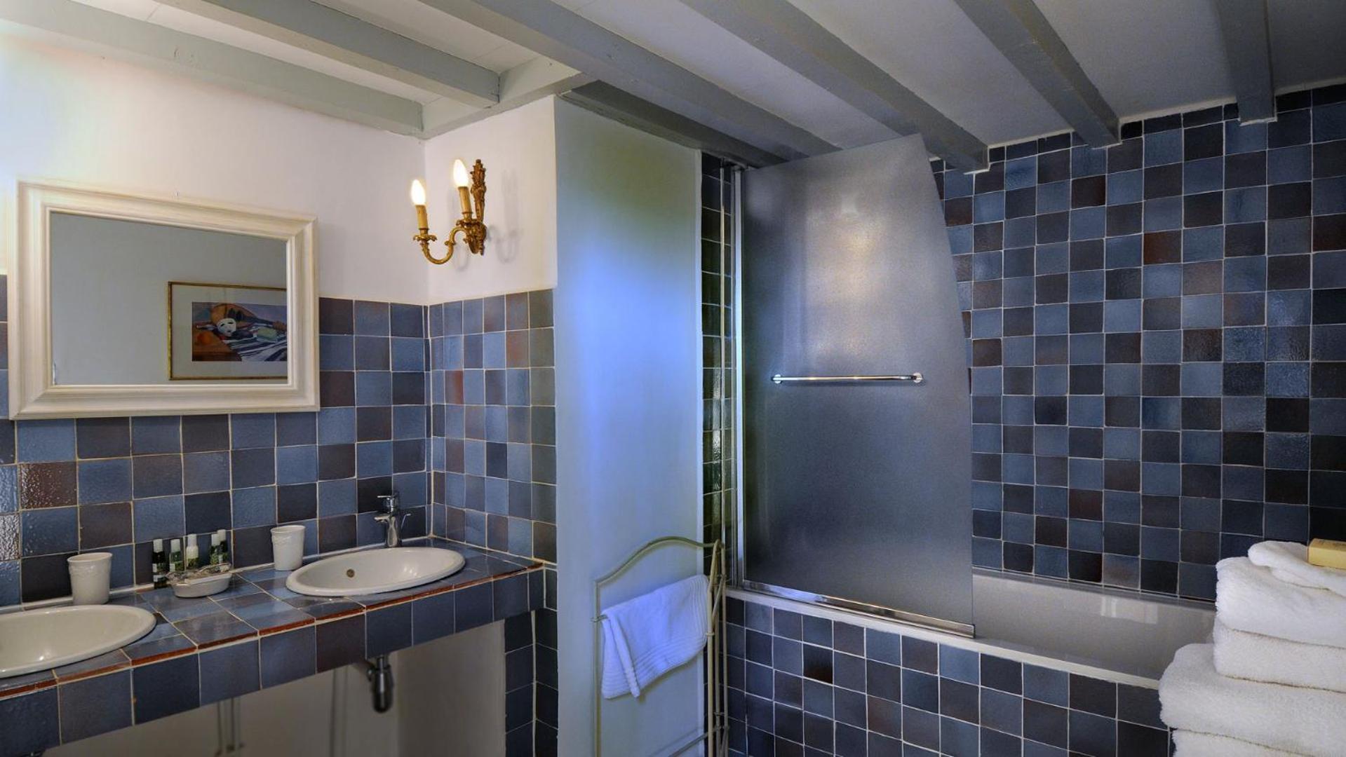 Chateau Royal De Saint-Saturnin Kamer foto