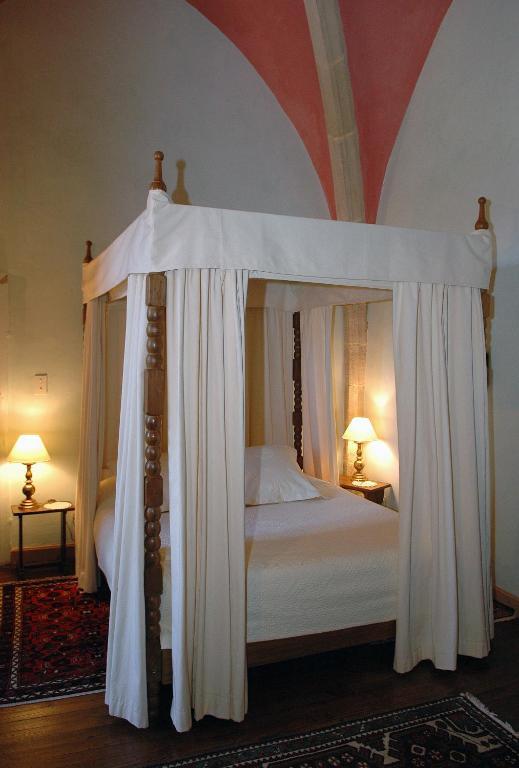 Chateau Royal De Saint-Saturnin Kamer foto