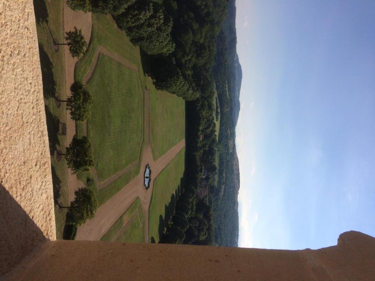 Chateau Royal De Saint-Saturnin Buitenkant foto