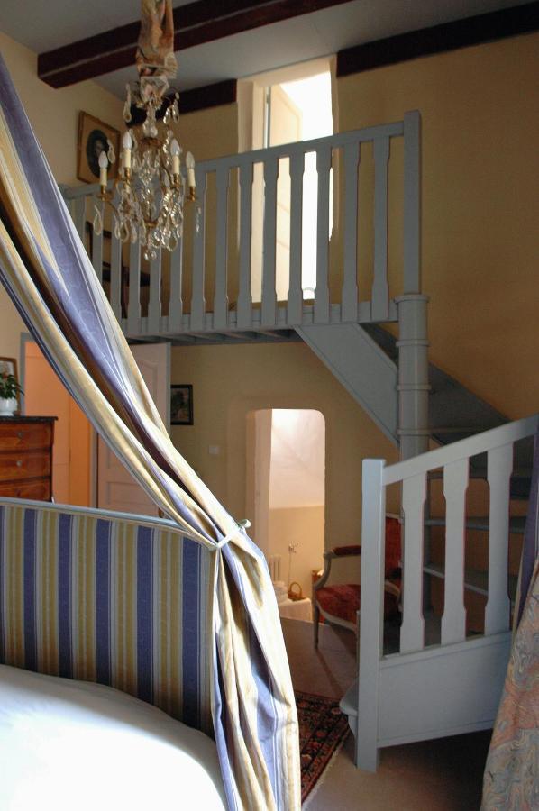 Chateau Royal De Saint-Saturnin Kamer foto